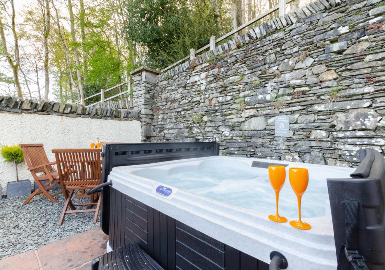 Bam Lodge @ Applethwaite Hall Windermere Exterior photo